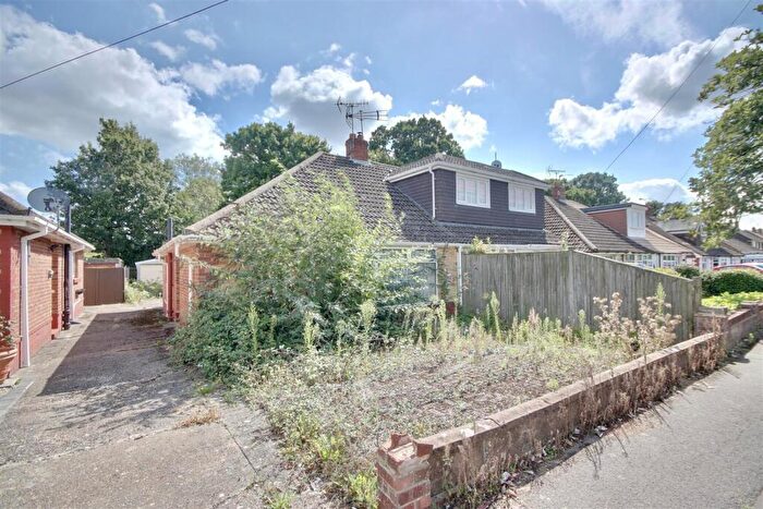 2 Bedroom Semi-Detached Bungalow For Sale In Cherry Tree Avenue, Waterlooville, PO8