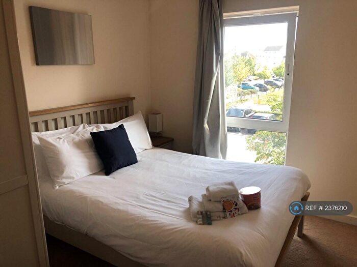 2 Bedroom Flat To Rent In Tean House, Reading, RG2