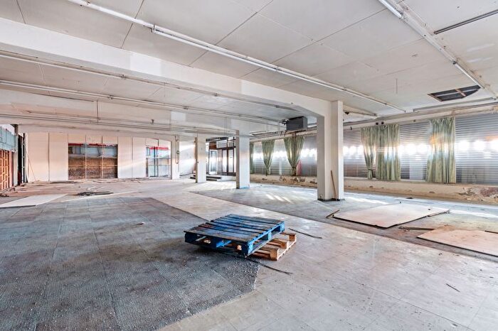 Property To Rent In Lee Circle, Leicester, LE1