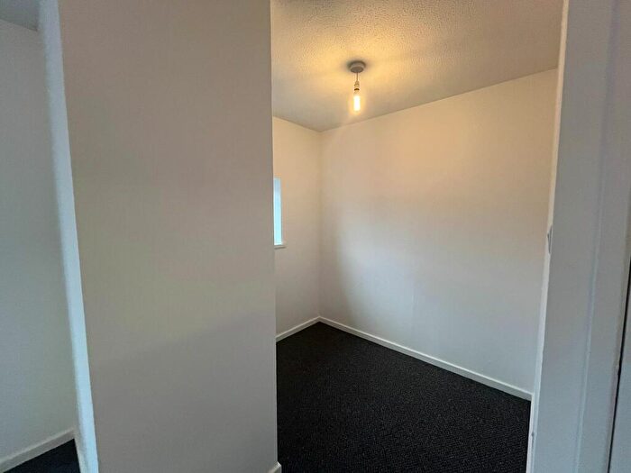 1 Bedroom Flat To Rent In Glenbrook Drive, Barry, CF63