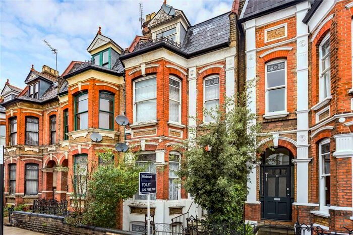 1 Bedroom Apartment To Rent In Clissold Crescent, Stoke Newington, London, N16