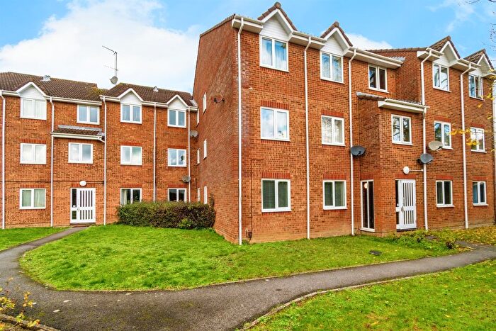 1 Bedroom Flat For Sale In Stratford Place, Eastleigh, SO50