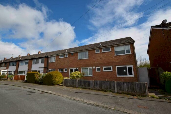 2 Bedroom Flat To Rent In Gardens Road, Bebington, CH63