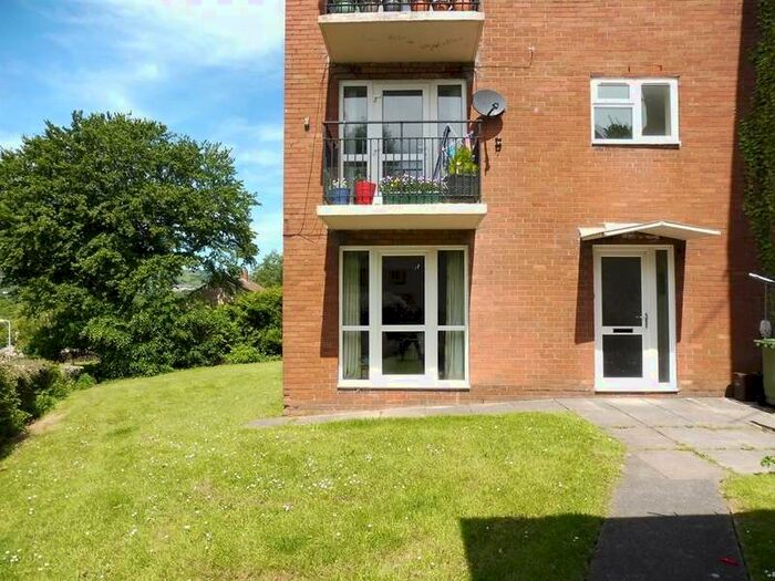 2 Bedroom Ground Flat For Sale In Cardigan Crescent, Croesyceiliog, Cwmbran, NP44 2 Bedroom Ground Flat For Sale In Cardigan Crescent, Croesyceiliog, Cwmbran, NP44