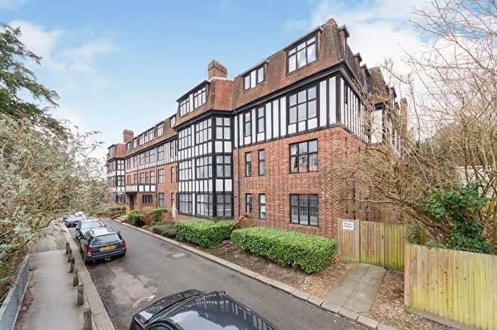 1 Bedroom Flat For Sale In Park Hill Court, Addiscombe Road, Croydon, Surrey, CR0