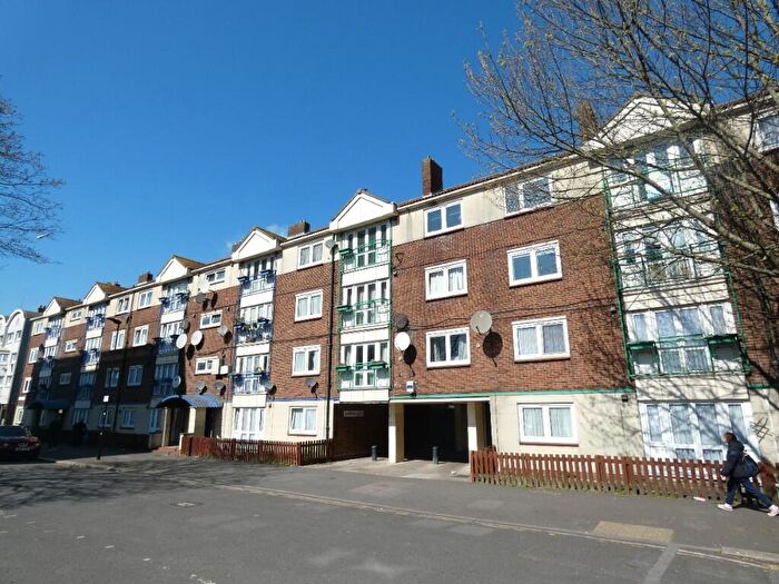 1 Bedroom Flat To Rent In Woodman Street, Silvertown, Beckton, E16