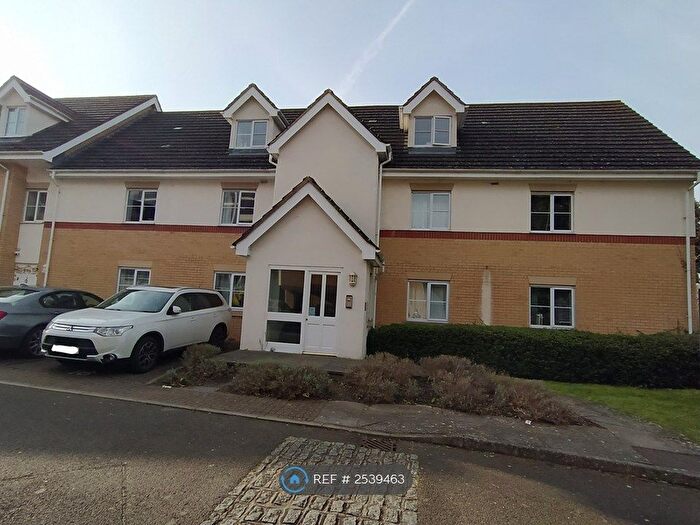 2 Bedroom Flat To Rent In Basingstoke Road, Reading, RG2