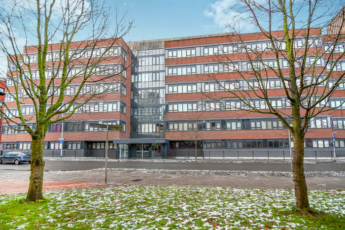 1 Bedroom Flat To Rent In Guild House, SN1