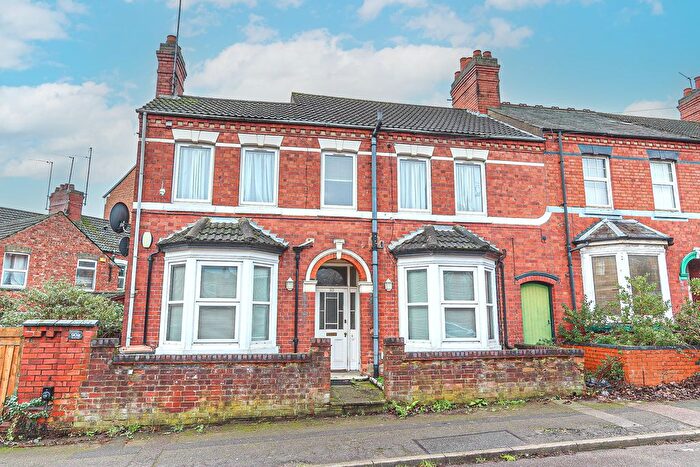 1 Bedroom Flat For Sale In Gordon Road, Wellingborough, NN8