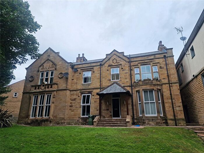 2 Bedroom Flat To Rent In Wellfield House, Halifax Road, Dewsbury, WF13