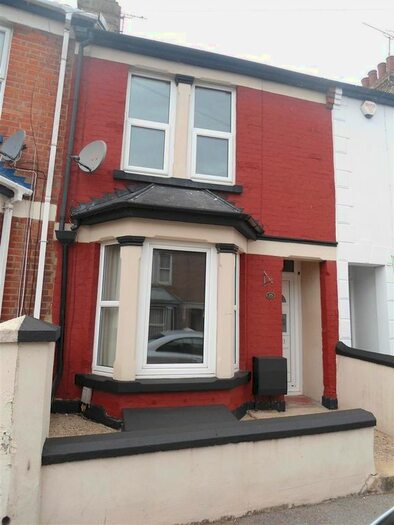 3 Bedroom Terraced House To Rent In Garfield Road, Gillingham, ME7