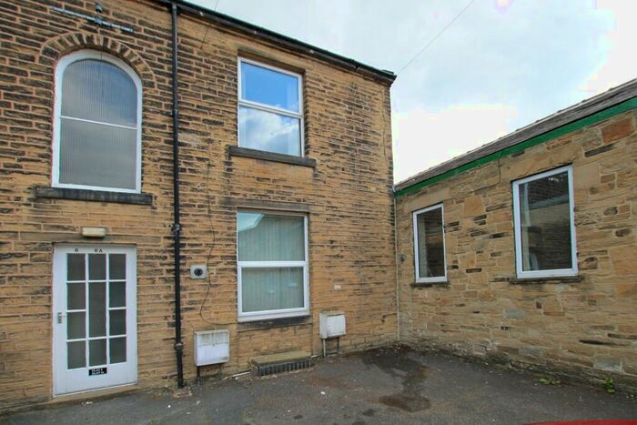 1 Bedroom Flat To Rent In St James Place, Roundwood Avenue, Baildon, Bradford, BD17