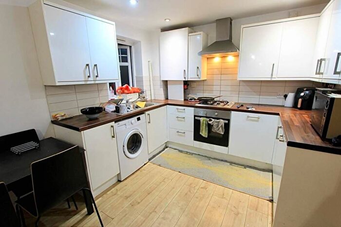 2 Bedroom Flat To Rent In Westfield Lane, Harrow, HA3