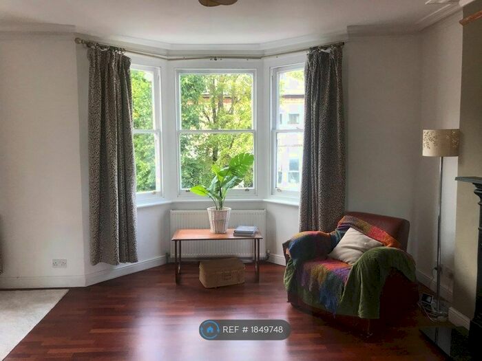 4 Bedroom Flat To Rent In Forest Hill, London, SE23