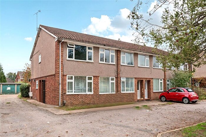 2 Bedroom Maisonette For Sale In St. Georges Road, Enfield, EN1