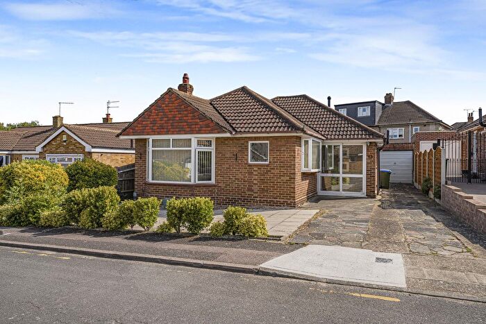 2 Bedroom Detached Bungalow For Sale In Elmington Close, Bexley, DA5