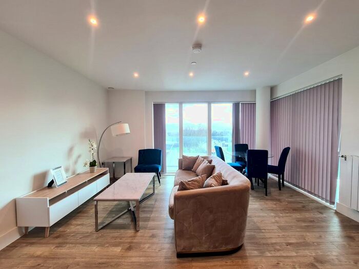 2 Bedroom Flat To Rent In Kidbrooke Park Road, London, SE3