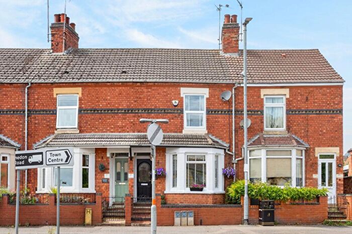 3 Bedroom Terraced House For Sale In High Street, Burton Latimer, NN15