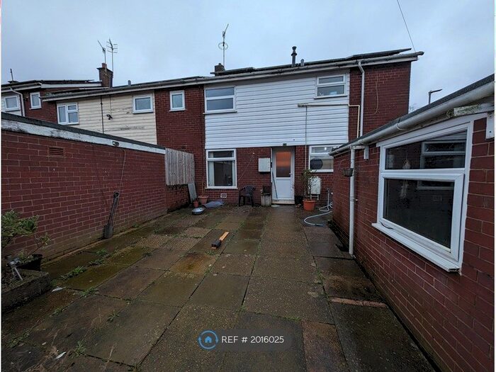 3 Bedroom End Of Terrace House To Rent In Patrick Place, Brindley Ford, Stoke-On-Trent, ST8