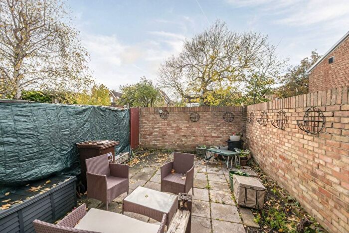 4 Bedroom Semi-detached House To Rent In Spencer Hill Road, Wimbledon, London, SW19