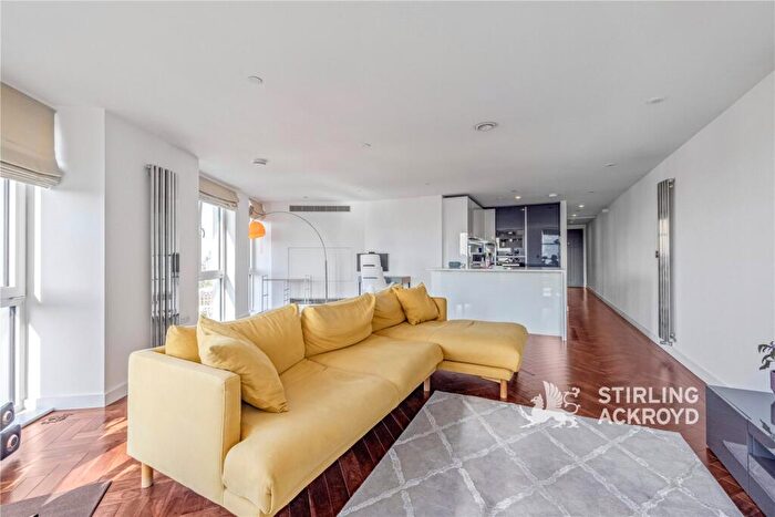 2 Bedroom Apartment To Rent In City Road, London, EC1V