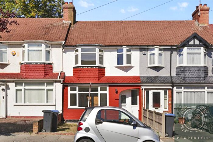 3 Bedroom Terraced House To Rent In Canada Avenue, London, N18