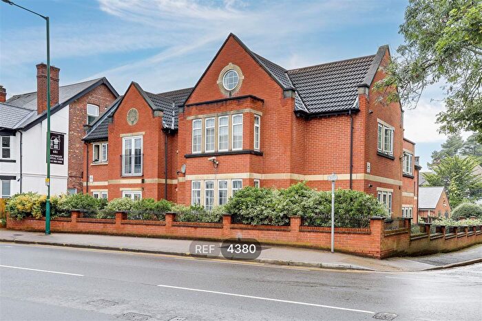 2 Bedroom Flat To Rent In , Private Road, Mapperley, Nottingham, NG3