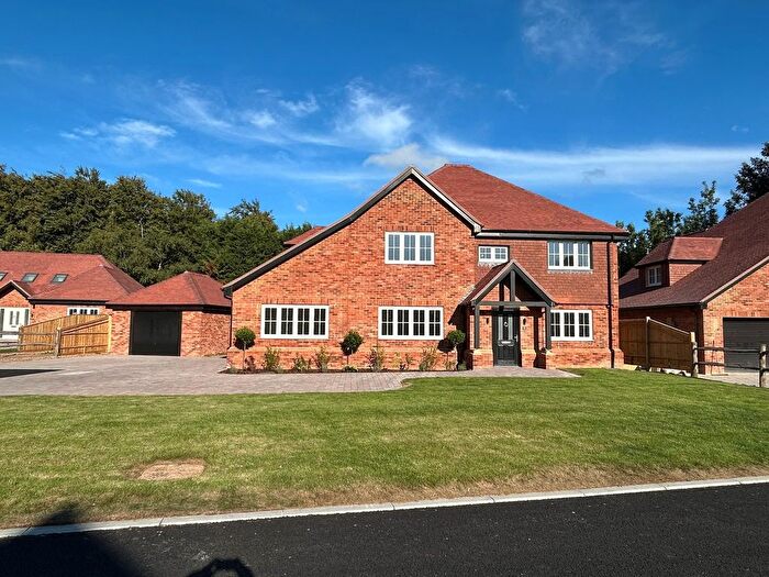 4 Bedroom Detached House For Sale In Hop Gardens, Ninfield, Battle, TN33