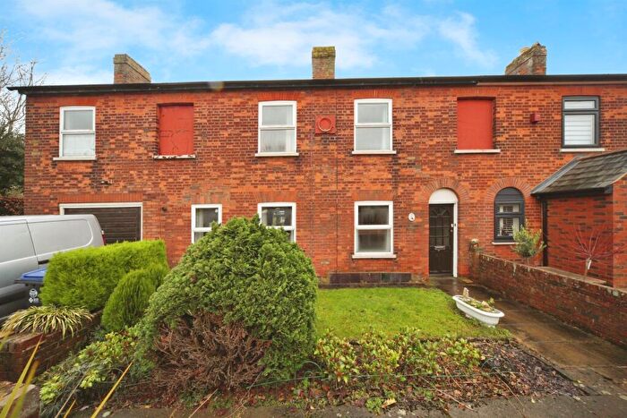 2 Bedroom Semi-Detached House For Sale In Mangrove Green, Cockernhoe, Luton, LU2