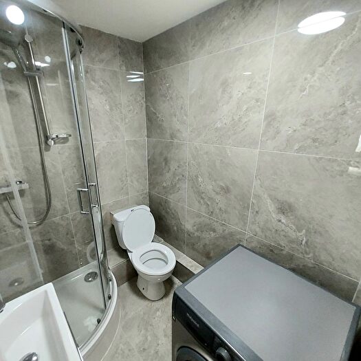Studio To Rent In Shropshire Close, Mitcham, CR4