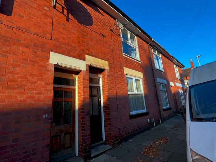 4 Bedroom Terraced House To Rent In Howard Road, Clarendon Park, Leicester, LE2