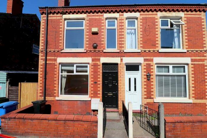 2 Bedroom Semi-Detached House To Rent In Vicarage Road, Stockport, Cheshire, SK3