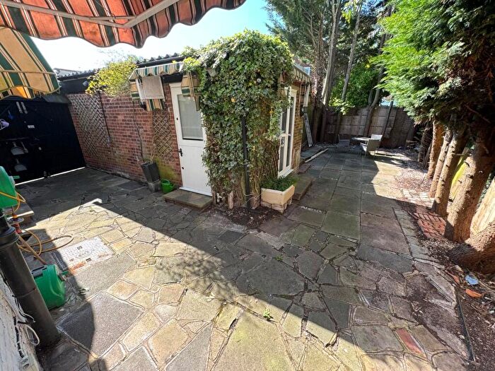 2 Bedroom End Of Terrace House To Rent In The Fairway, London, NW7