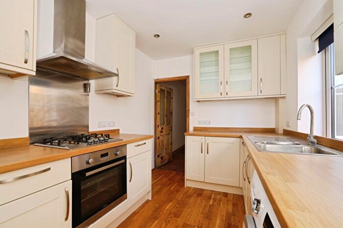 3 Bedroom Terraced House For Sale In Kingsland Road, Salisbury, SP2