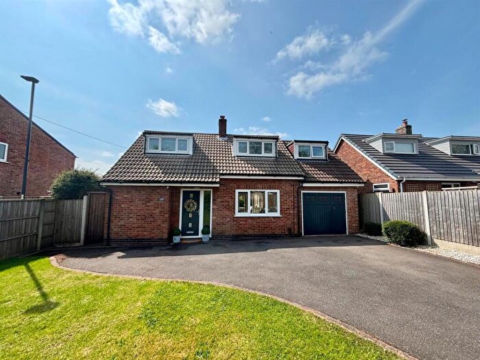 4 Bedroom Detached House For Sale In Blenheim Drive, Allestree, Derby, DE22