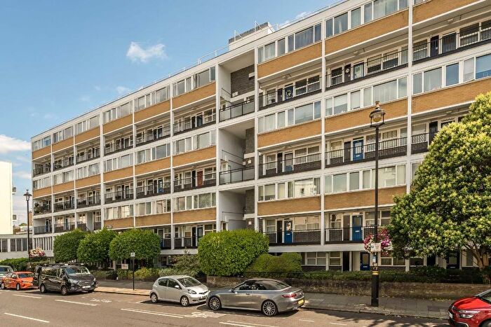 3 Bedroom Property To Rent In Lupus Street, Nash House, SW1V