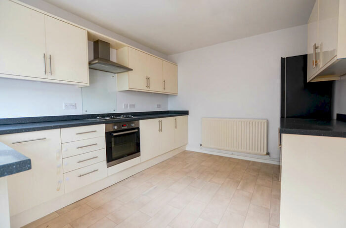 3 Bedroom Semi-Detached House To Rent In Egerton Road, Cambridge, CB5