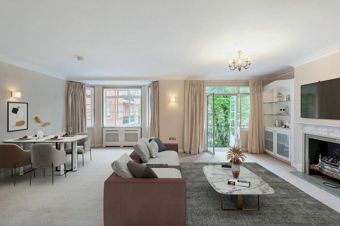 3 Bedroom Flat To Rent In Addisland Court, Holland Villas Road, London, W14