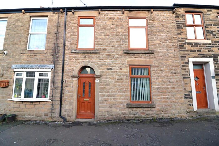 4 Bedroom Terraced House For Sale In Charlestown Road, Glossop, SK13