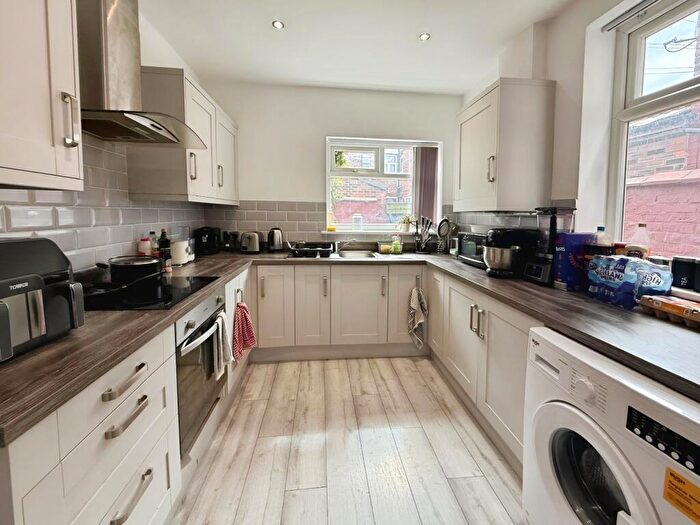 1 Bedroom Terraced House To Rent In Gascoyne Street, Manchester, Greater Manchester, M14