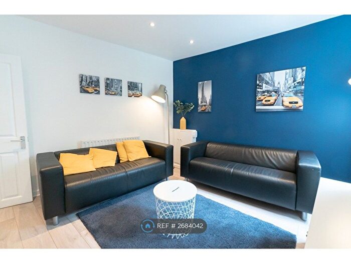 5 Bedroom Terraced House To Rent In Brickfield Road, Southampton, SO17