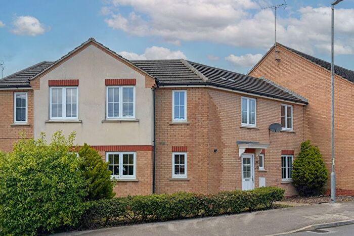 3 Bedroom Terraced House For Sale In Turnham Drive, Leighton Buzzard, LU7