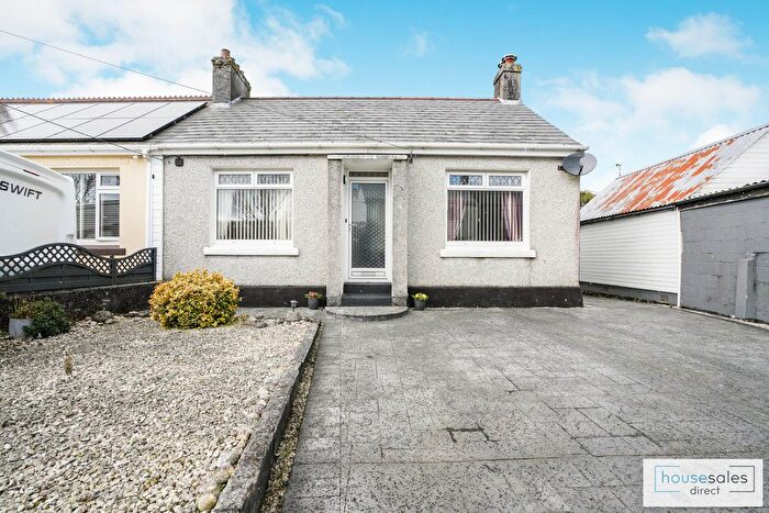 2 Bedroom Semi-Detached Bungalow For Sale In Rosemellyn North Road, St. Austell, PL26