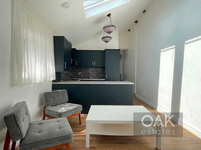 2 Bedroom Flat To Rent In Colworth Road, London, E11