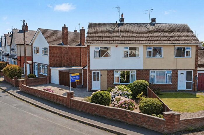 3 Bedroom Semi Detached House For Sale In Waverley Avenue, Beeston, Nottingham, NG9