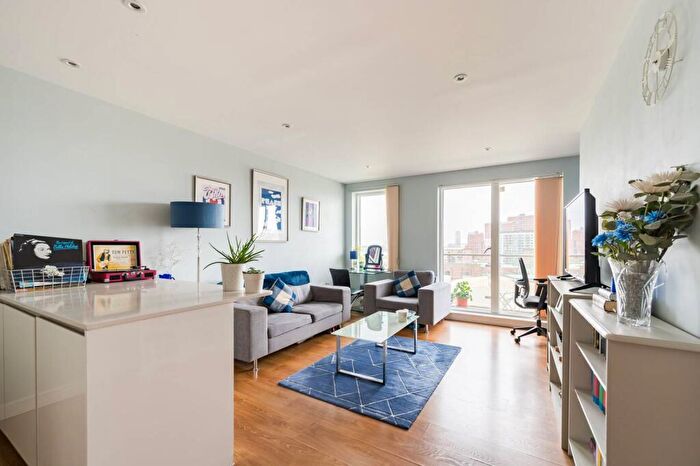 1 Bedroom Flat For Sale In Seven Seas Gardens, , Bow, London, E3