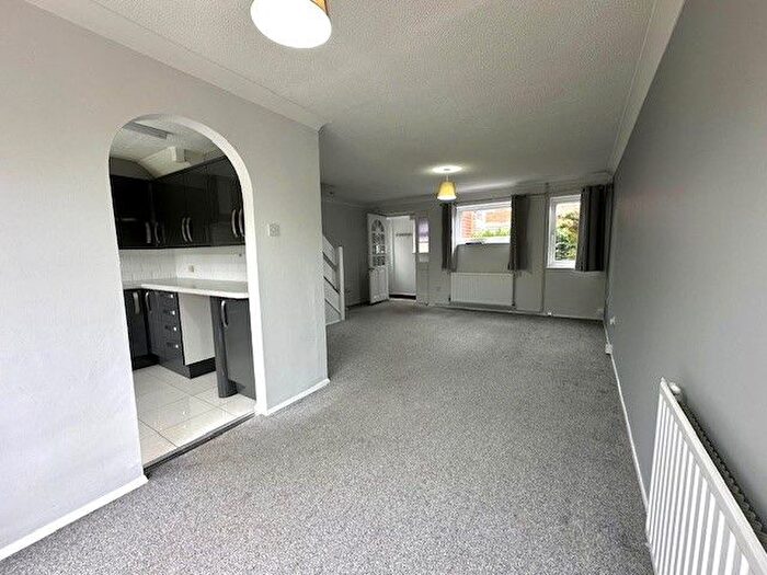 3 Bedroom Property To Rent In Ross Close, Saffron Walden, CB11