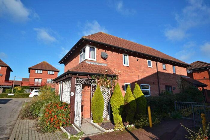3 Bedroom Semi-Detached House To Rent In Harebell Close, Walnut Tree, Milton Keynes, Buckinghamshire, MK7
