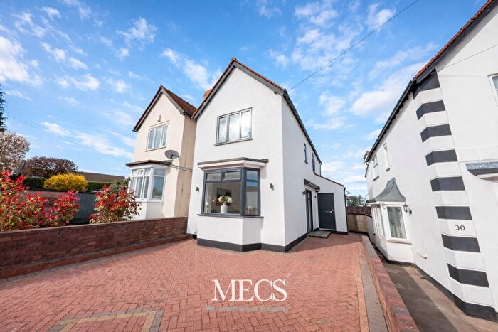 2 Bedroom Detached House For Sale In Cherry Tree Lane, Halesowen, West Midlands, B63