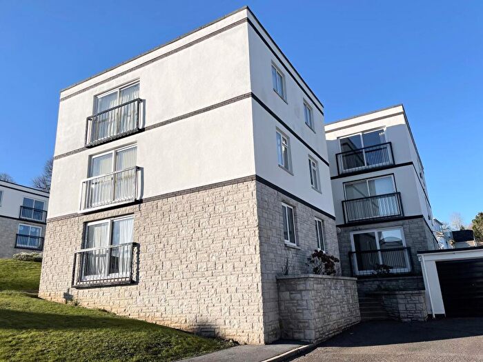 1 Bedroom Apartment For Sale In Clappentail Lane, Lyme Regis, Dorset, DT7